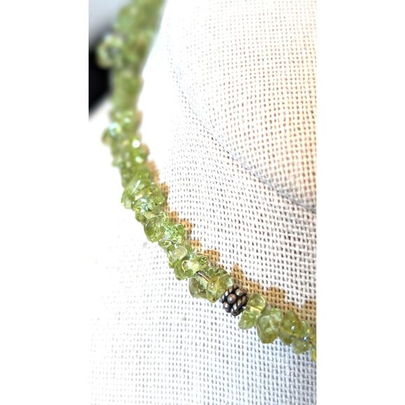 India 925 Sterling Silver Peridot Chip Bead Adjustable Collar Necklace - Picture 2 of 7